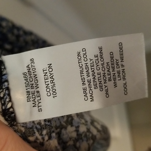 Market & Spruce *Juliette* button detail top - Picture 8 of 8